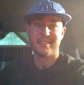 Meet your Posher, Dustin